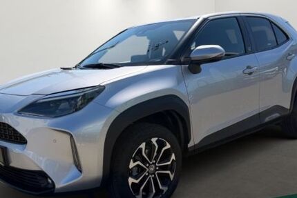 Toyota Yaris Cross 22.382 km 23.999 &euro; Düsseldorf 40233