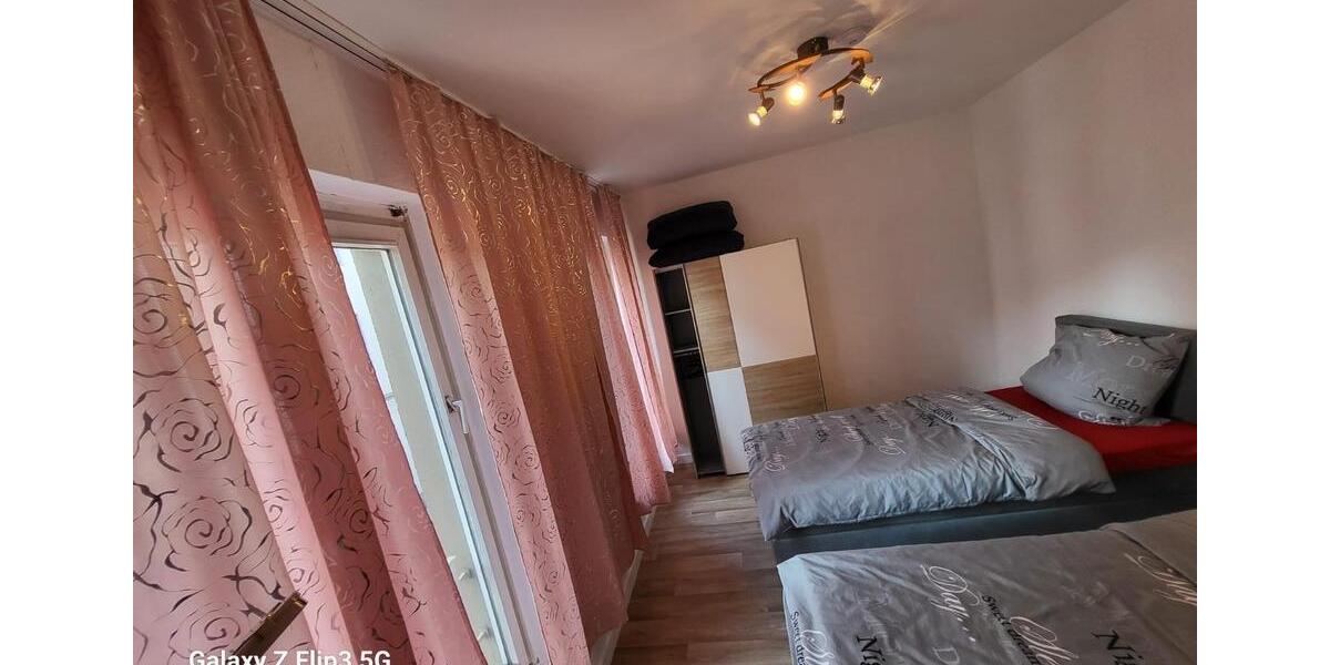 Etagenwohnung Krefeld - 3 Zimmer, 110 m&sup2;, 1.400&euro; | Angebot:26664047