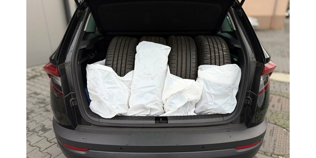 Skoda Karoq Clever/ Kamera / Virtual Cockpit / Keyless 36.000 km 25.400 &euro; Mönchengladbach 41066