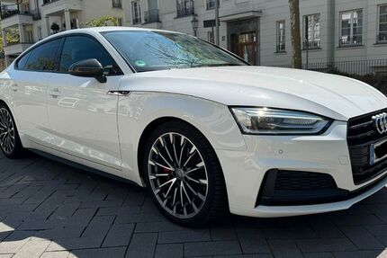 Audi A5 121.500 km 23.990 &euro; Düsseldorf 40549