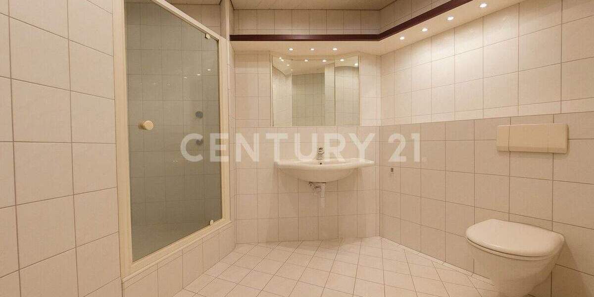 Etagenwohnung Mülheim Broich - 4 Zimmer, 103 m&sup2;, 254.700&euro; | Angebot:25850322