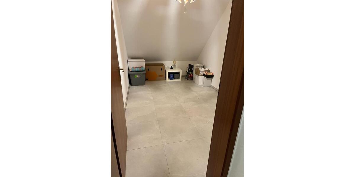 Etagenwohnung Kaarst - 3 Zimmer, 82 m&sup2;, 1.320&euro; | Angebot:25023231