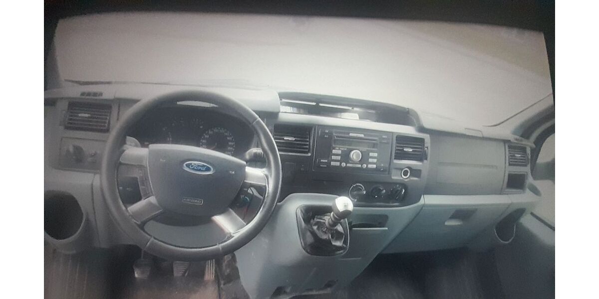 Ford Transit 180.000 km 5.999 &euro; ,,,, 40789