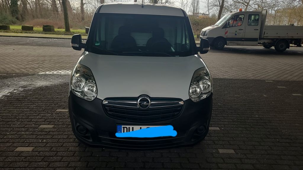 Opel Combo 51.426 km 7.000 &euro; Duisburg 47239