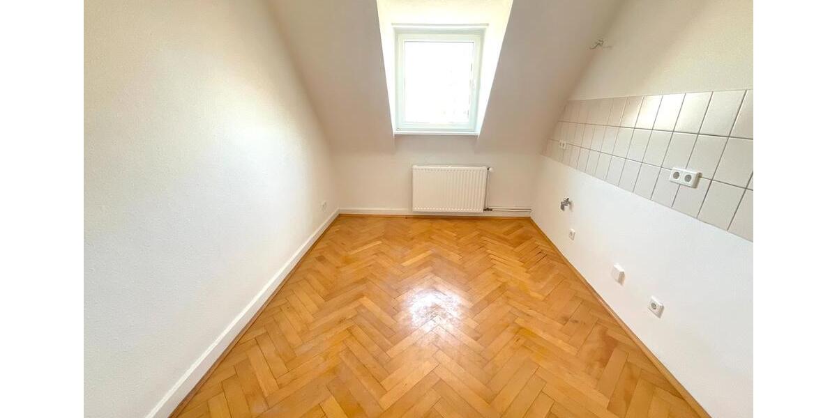 Dachgeschoßwohnung Krefeld - 2 Zimmer, 58 m&sup2;, 499&euro; | Angebot:26648392