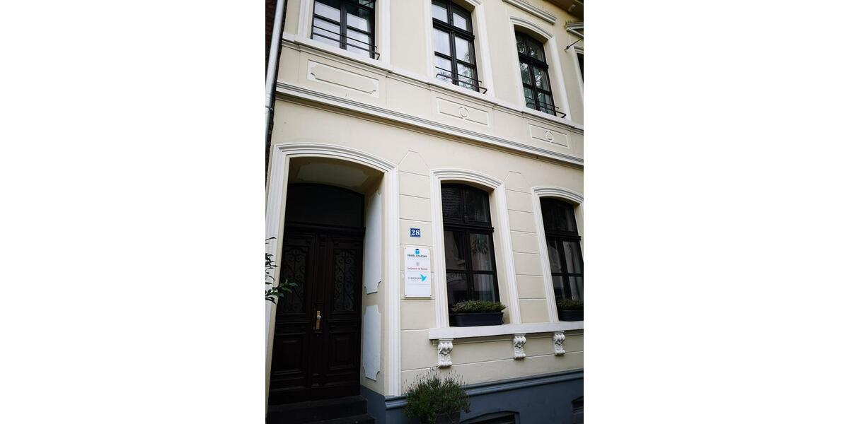 Reihenhaus Tönisvorst - 7 Zimmer, 157 m&sup2;, 399.000&euro; | Angebot:25024929