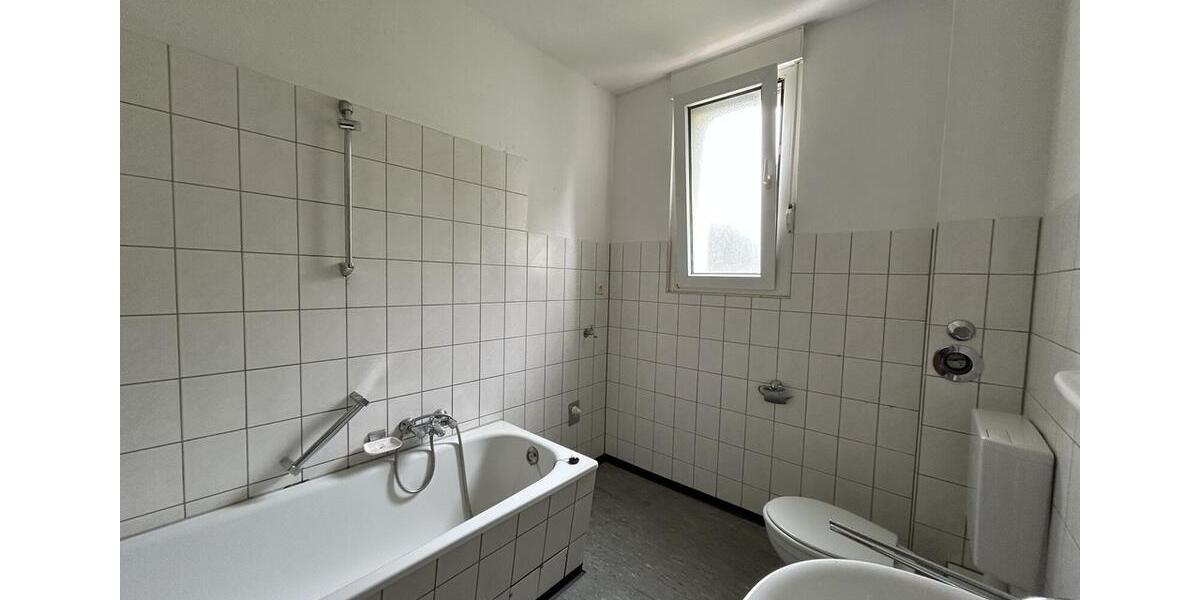Erdgeschoßwohnung Duisburg Hamborn - 3.5 Zimmer, 75 m&sup2;, 430&euro; | Angebot:26539890