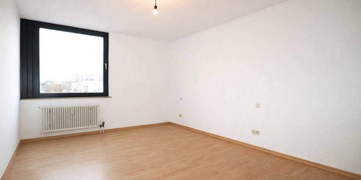 Etagenwohnung Neuss Stadionviertel - 3 Zimmer, 78 m&sup2;, 275.000&euro; | Angebot:25689677