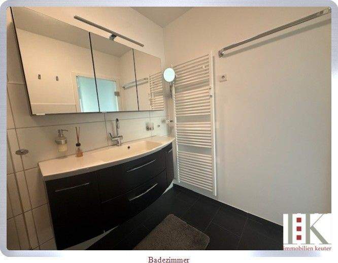 Etagenwohnung Kaarst Büttgen - 3 Zimmer, 96 m&sup2;, 279.000&euro; | Angebot:25748701