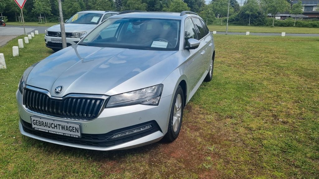 Skoda Superb 84.000 km 24.950 &euro; Duisburg 47167