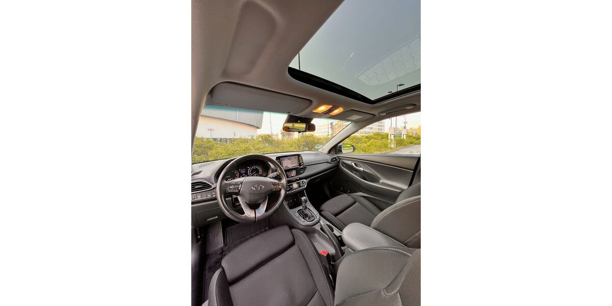Hyundai i30 50.000 km 14.950 &euro; Düsseldorf 40212