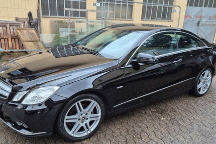 Mercedes-Benz E 200 127.600 km 10.490 &euro; Ratingen 40880
