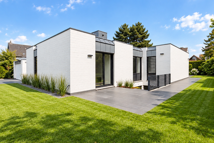 Haus Düsseldorf Niederkassel - 5 Zimmer, 200 m&sup2;, 4.950&euro; | Angebot:27357267