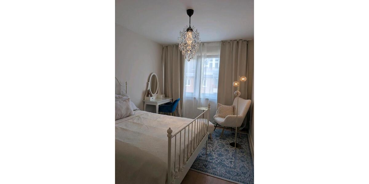 Etagenwohnung Düsseldorf Stadtbezirk 3 - 3 Zimmer, 68 m&sup2;, 1.950&euro; | Angebot:25657875