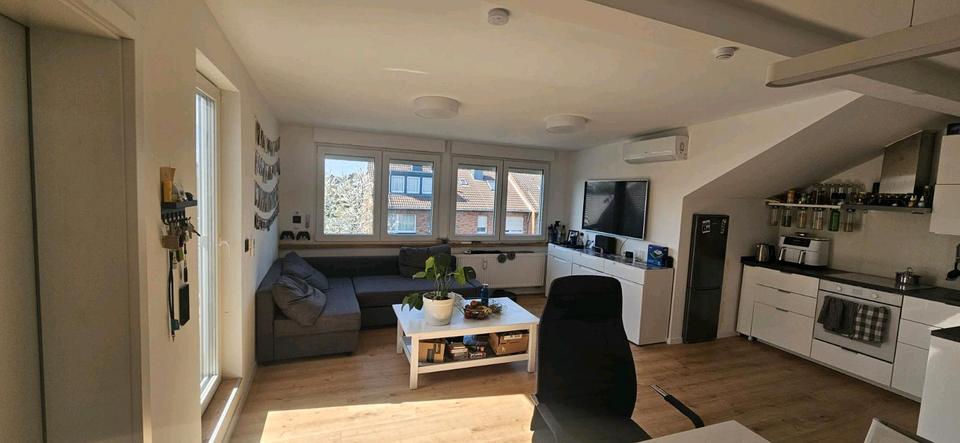 Dachgeschoßwohnung Korschenbroich - 2 Zimmer, 49 m&sup2;, 1.360&euro; | Angebot:26679636