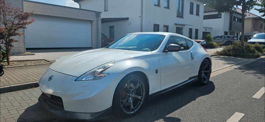 Nissan 370Z 150.890 km 29.999 &euro; Krefeld 47829