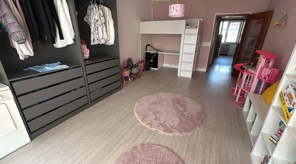 Etagenwohnung Krefeld - 2 Zimmer, 54 m&sup2;, 650&euro; | Angebot:25852063