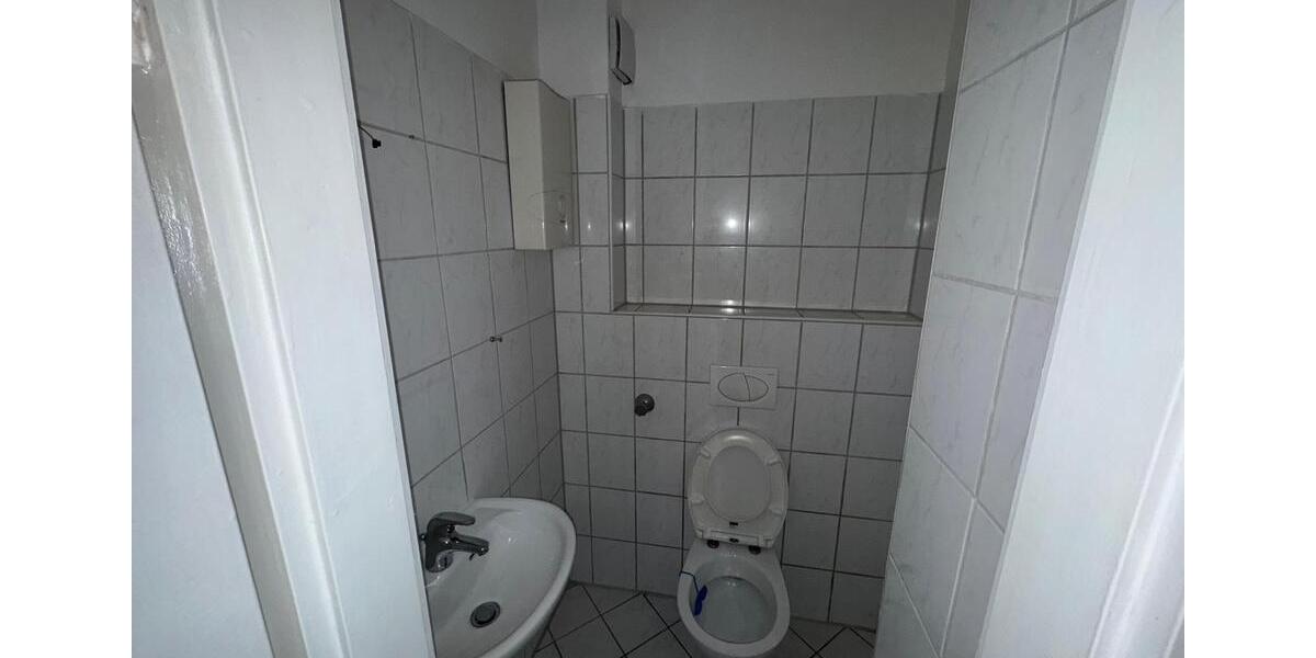 Etagenwohnung Duisburg Rheinhausen - 4 Zimmer, 97 m&sup2;, 830&euro; | Angebot:26564945