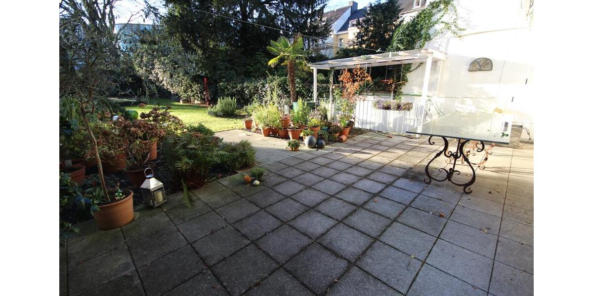 Erdgeschoßwohnung Mönchengladbach - 4 Zimmer, 100 m&sup2;, 1.500&euro; | Angebot:25394166