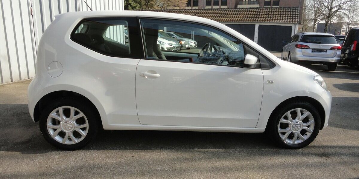 VW up! move Klima Navi PDC Alu Guter Zustand 168.000 km 3.999 &euro; Neuss 41462