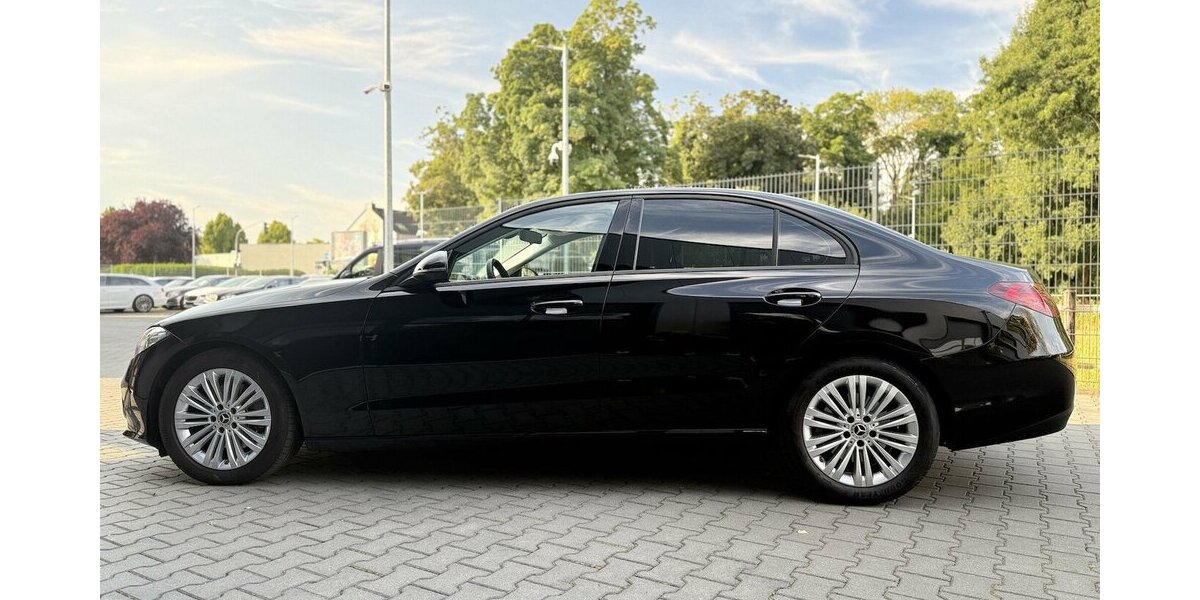 Mercedes-Benz C 200 d Keyless / NAVI / Tempomat / Digit. Tacho 31.000 km 33.990 &euro; Mönchengladbach 41066