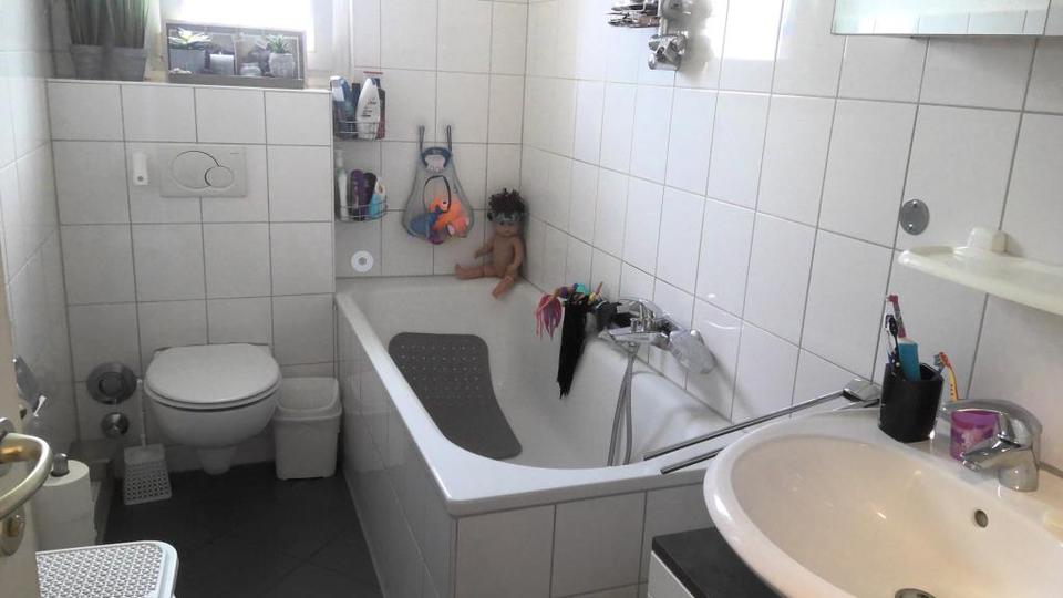 Etagenwohnung Duisburg Hamborn - 3.5 Zimmer, 70 m&sup2;, 620&euro; | Angebot:25175712
