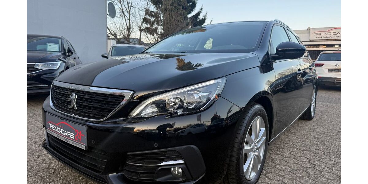Peugeot 308 98.200 km 8.950 &euro; Mönchengladbach 41236