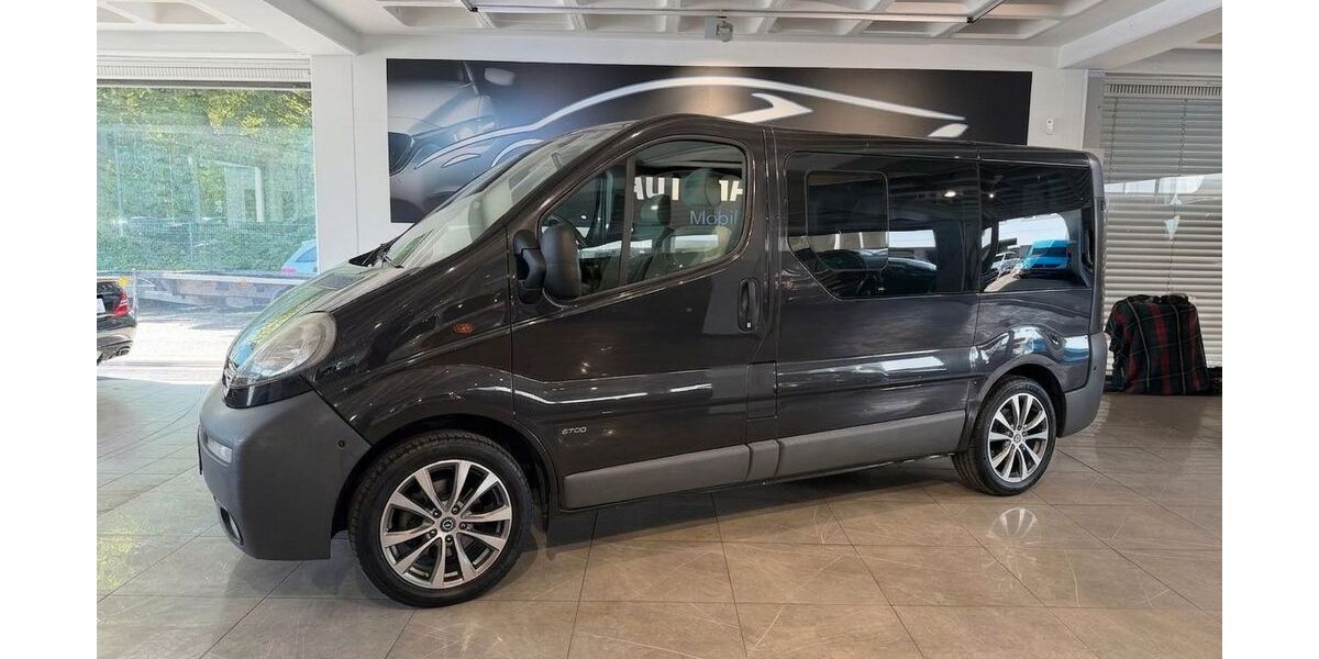 Opel Vivaro 173.553 km 8.700 &euro; Ratingen 40880