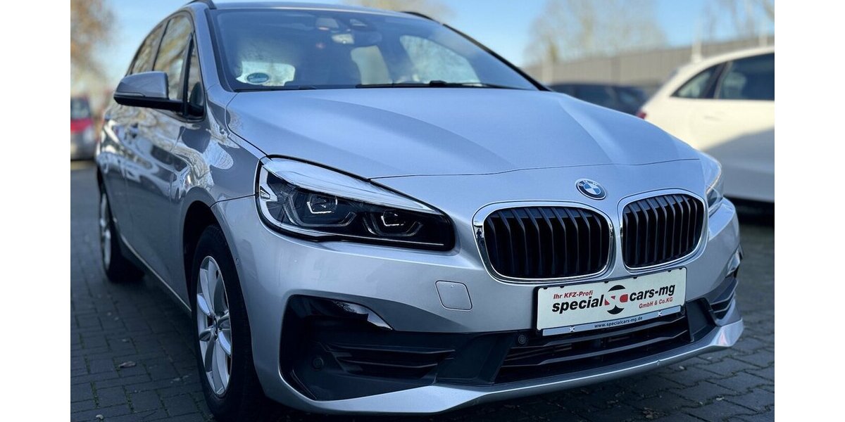 BMW 218 Active Tourer Automatik / PANO / LED / 1.Hd 65.000 km 16.280 &euro; Mönchengladbach 41066