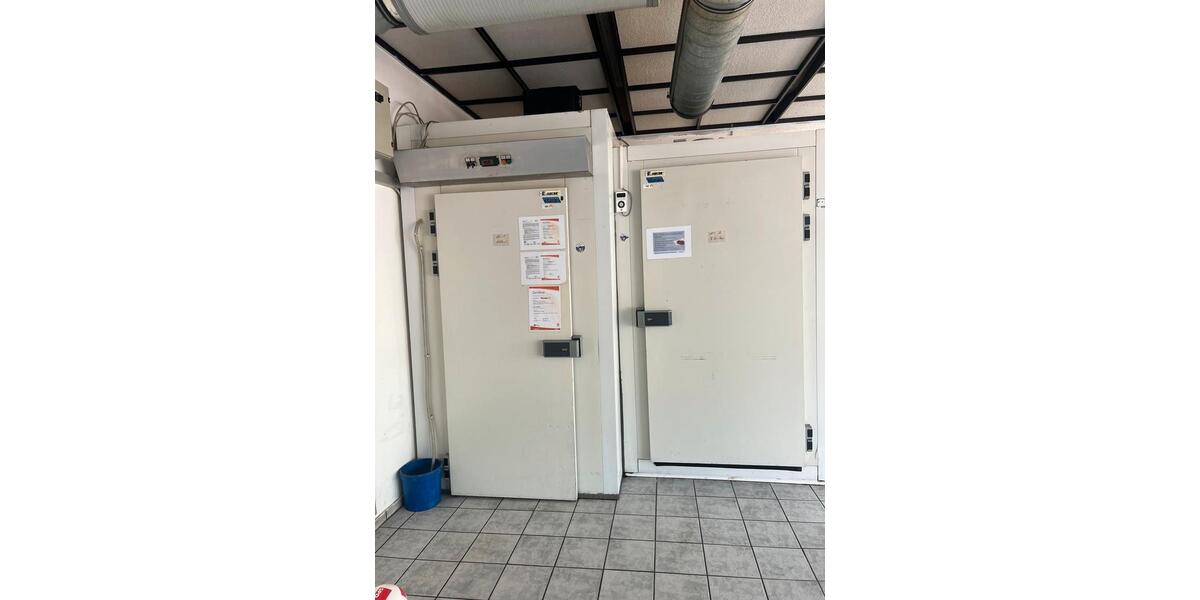 Etagenwohnung Neuss Reuschenberg - 1 Zimmer, 78 m&sup2;, 2.000&euro; | Angebot:26676700