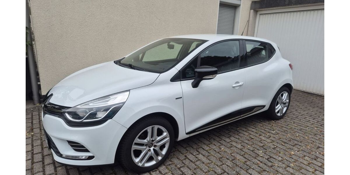 Renault Clio 15.000 km 7.900 &euro; Oberhausen 46149