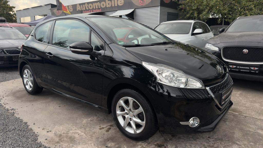 Peugeot 208 107.000 km 4.450 &euro; Dormagen 41539