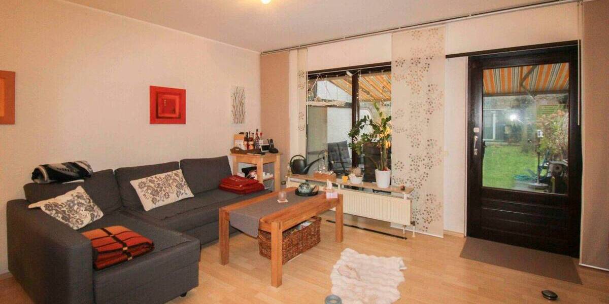 Reihenmittelhaus Duisburg Neumühl - 4 Zimmer, 110 m&sup2;, 255.000&euro; | Angebot:25997202
