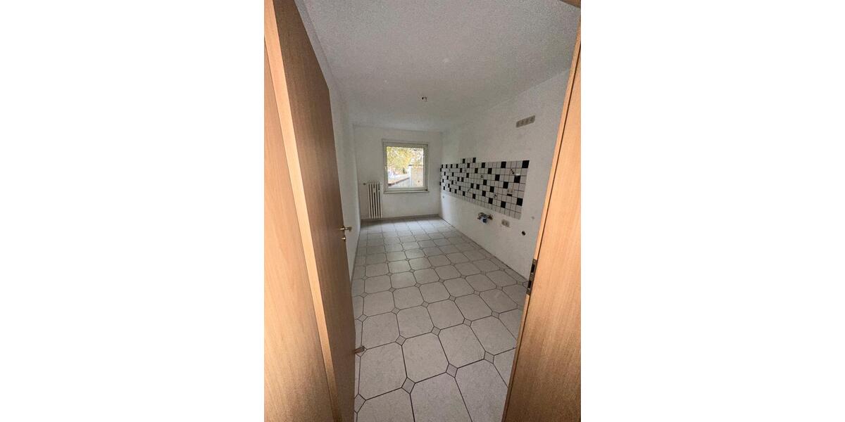 Etagenwohnung Duisburg Mittelmeiderich - 2.5 Zimmer, 70 m&sup2;, 119.500&euro; | Angebot:25995482