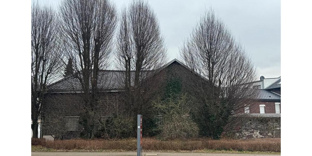 Einfamilienhaus Mönchengladbach Nord - 10 Zimmer, 320 m&sup2;, 389.000&euro; | Angebot:24838517