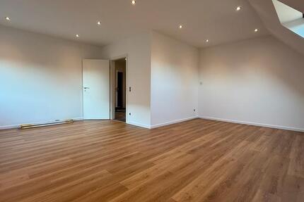 Wohnung Grefrath - 4 Zimmer, 120 m&sup2;, 1.200&euro; | Angebot:25365398