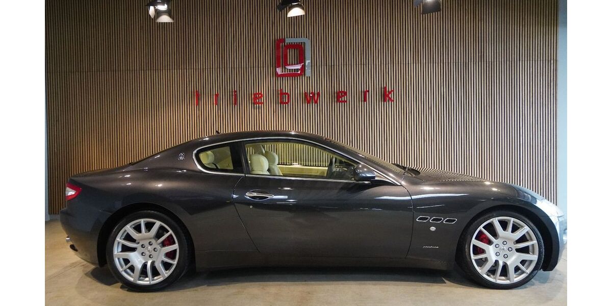 Maserati Granturismo 48.000 km 49.941 &euro; Duisburg 47228
