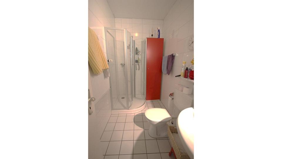 Erdgeschoßwohnung Mönchengladbach - 4 Zimmer, 100 m&sup2;, 1.500&euro; | Angebot:25394166