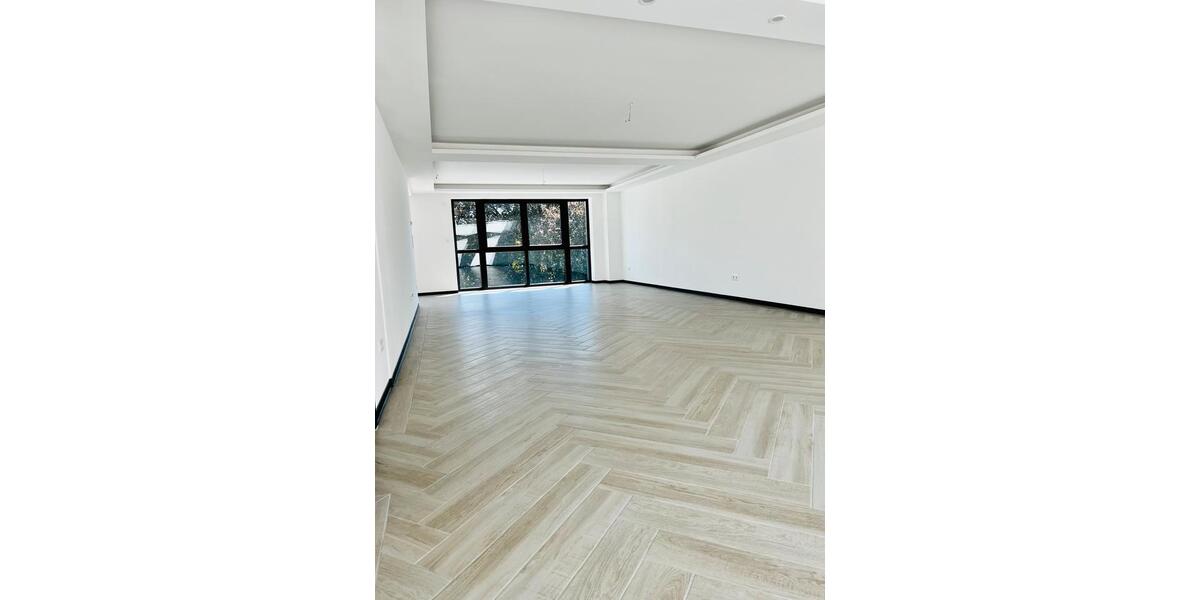 Dachgeschoßwohnung Krefeld - 2 Zimmer, 87 m&sup2;, 1.300&euro; | Angebot:26664001