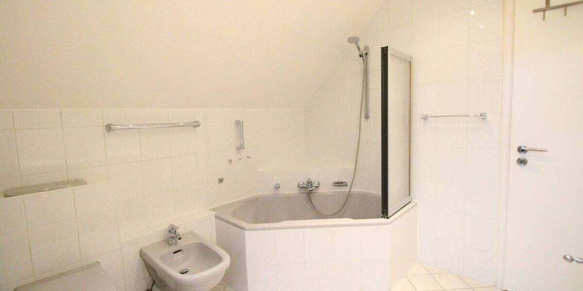 Einfamilienhaus Meerbusch Osterath - 4 Zimmer, 167 m&sup2;, 850.000&euro; | Angebot:26028406