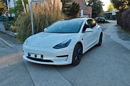 Tesla Model 3 44.290 km 29.000 &euro; Monheim am Rhein 40789