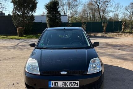 Ford Fiesta 183.000 km 850 &euro; Mönchengladbach 41199