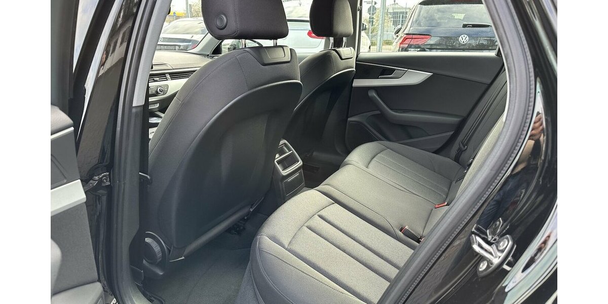 Audi A4 2,0 TDI / Automatik / Navi MMI / LED / AHK 135.000 km 17.990 &euro; Mönchengladbach 41066