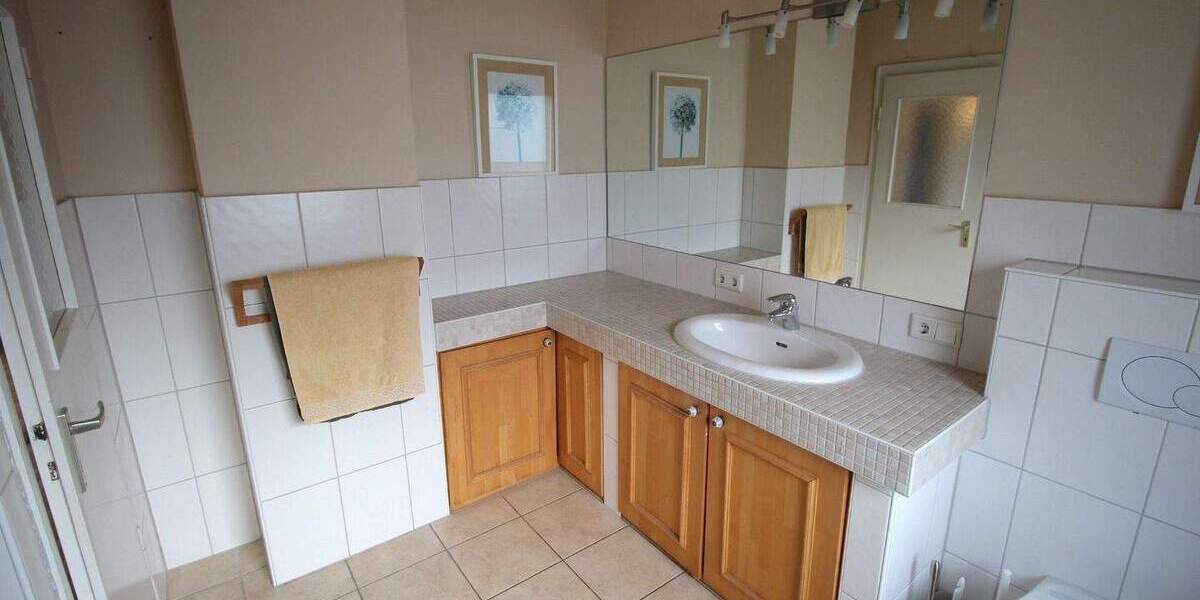 Einfamilienhaus Düsseldorf Stockum - 4 Zimmer, 105 m&sup2;, 750.000&euro; | Angebot:25769451