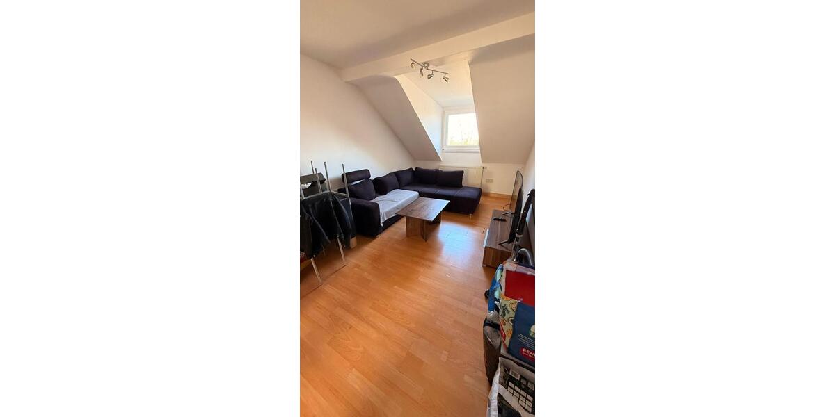 Dachgeschoßwohnung Duisburg Huckingen - 2 Zimmer, 58 m&sup2;, 865&euro; | Angebot:26532663