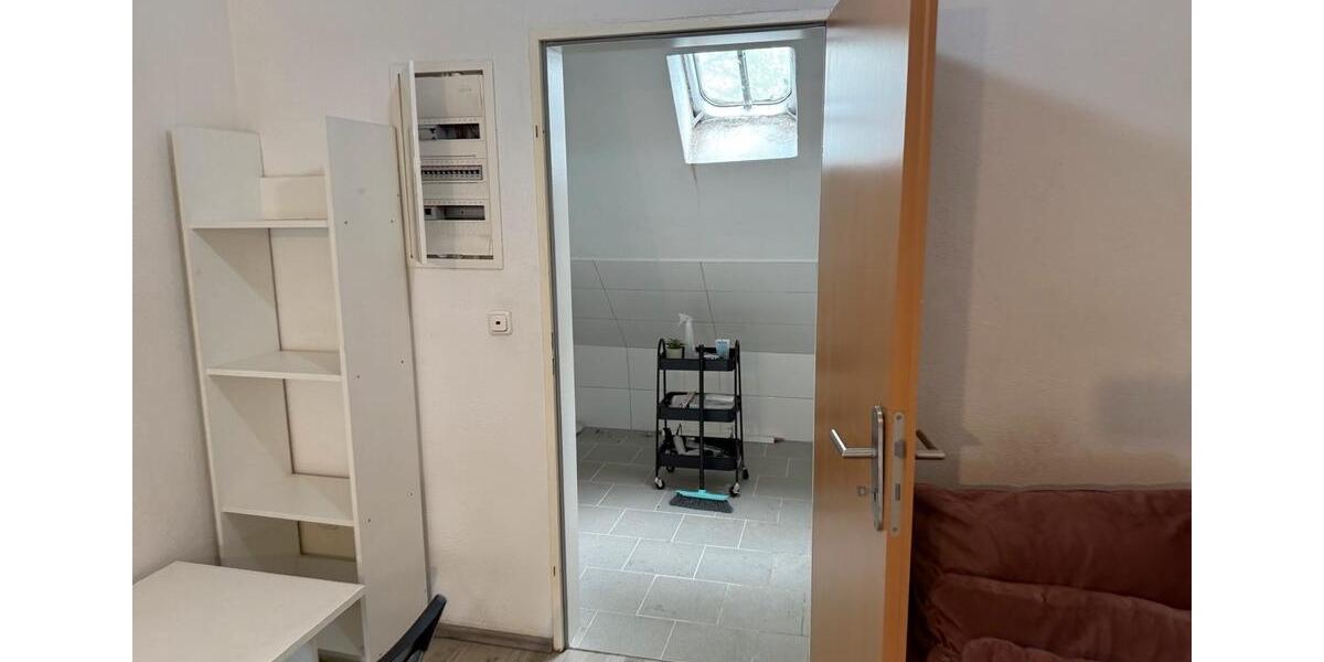 Dachgeschoßwohnung Duisburg Rheinhausen - 1 Zimmer, 35 m&sup2;, 525&euro; | Angebot:26676693