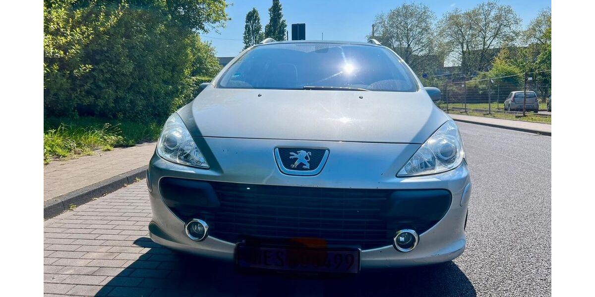 Peugeot 307 170.000 km 1.349 &euro; duisburg 47223