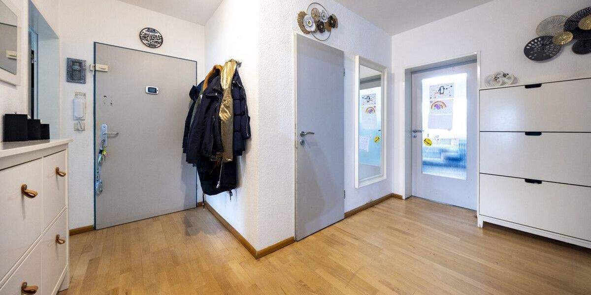Etagenwohnung Meerbusch Büderich - 4 Zimmer, 93 m&sup2;, 340.000&euro; | Angebot:25708224