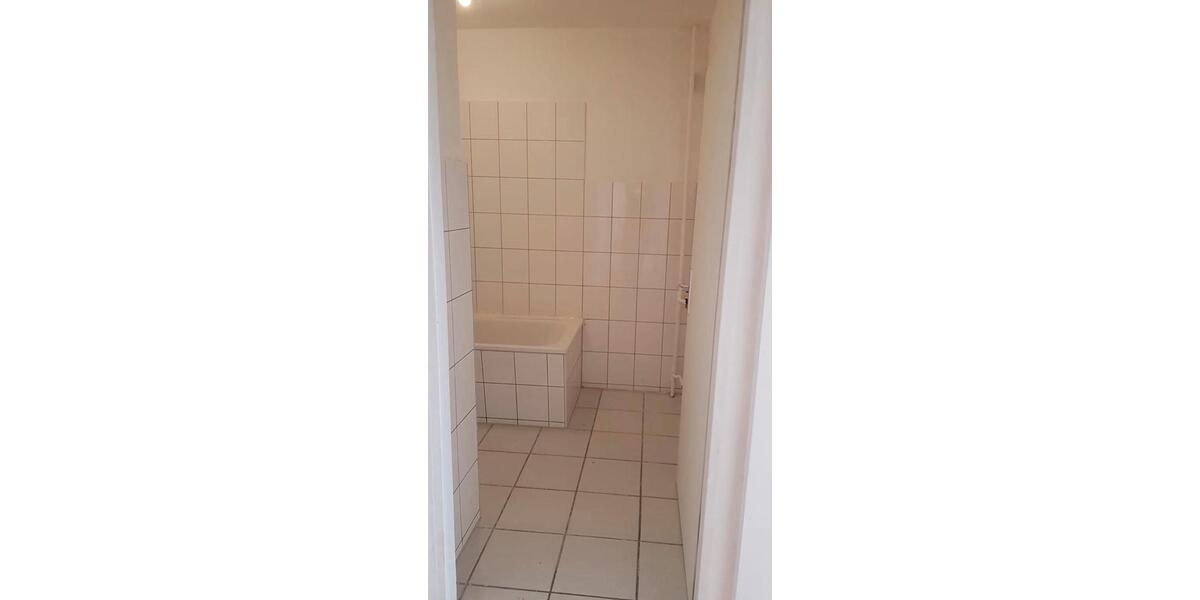 Etagenwohnung Duisburg Essenberg - 3 Zimmer, 84 m&sup2;, 850&euro; | Angebot:24984875