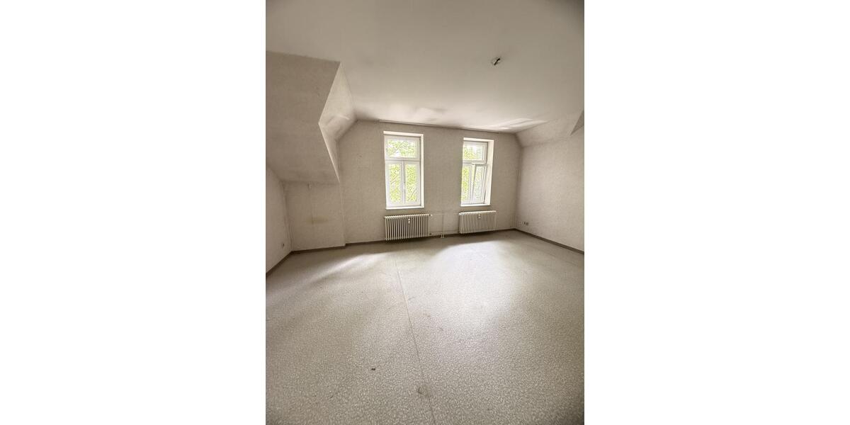 Dachgeschoßwohnung Duisburg Hamborn - 3.5 Zimmer, 70 m&sup2;, 375&euro; | Angebot:26595023